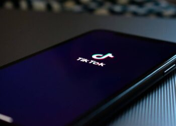 भारत सरकारने Tiktok व अन्य 58 चायनीज Apps वर का  बंदी आणली ? जाणून घ्या खरे कारण !