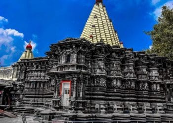 महालक्ष्मीचा आशीर्वाद घ्यायला कोल्हापूरला जाताय तर हे आहेत नियम.