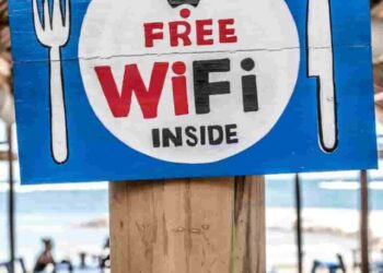 Free Internet : मोबाईल डेटा संपला असेल, तर असं मिळवा फ्री इंटरनेट !